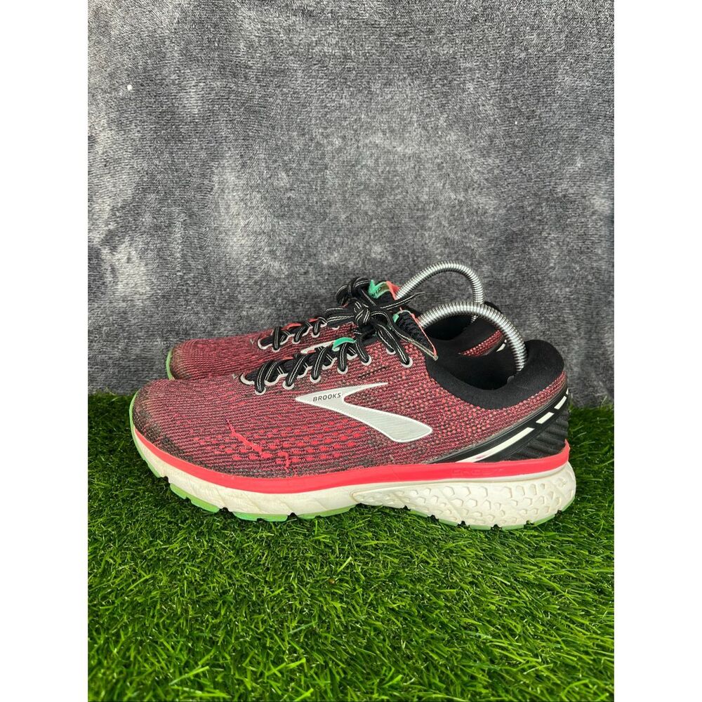 Brooks Ghost Running Shoes Red Black Women’s Road Running Sneakers size 11